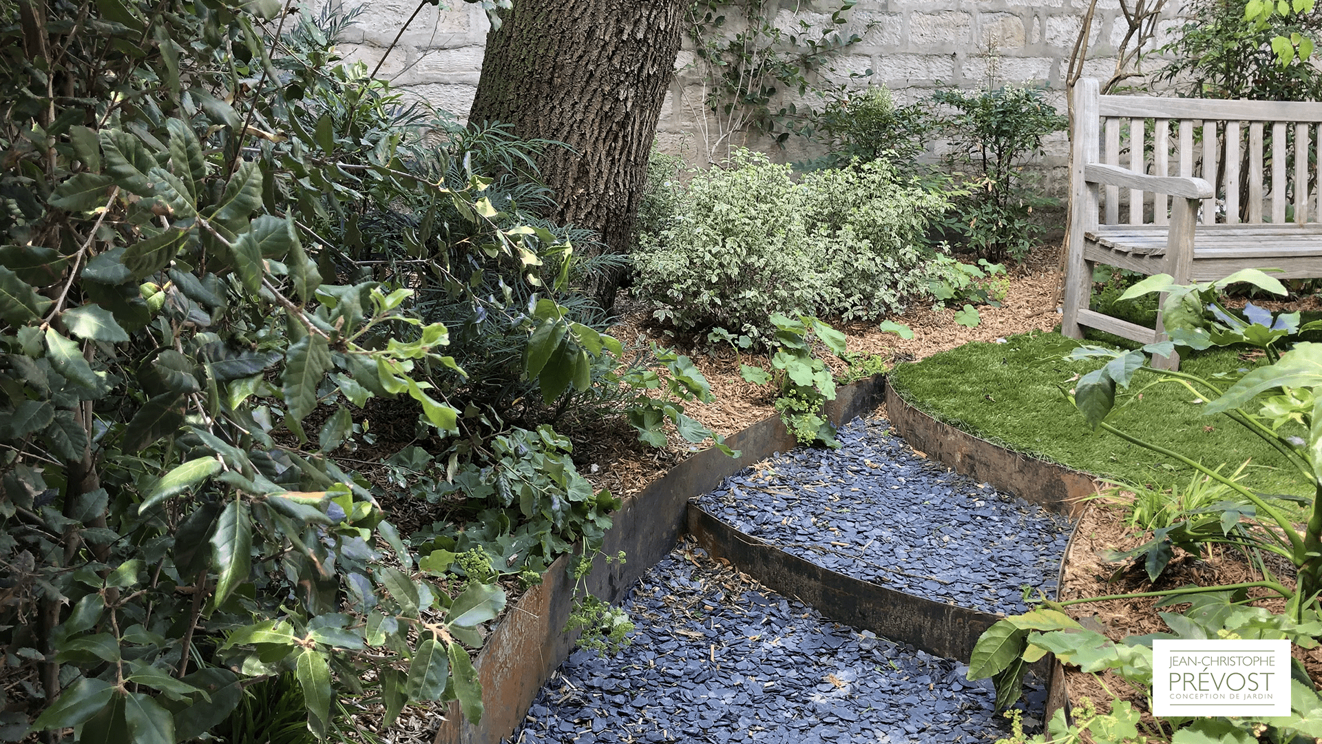 Jardin de ville d'une maison à Neuilly