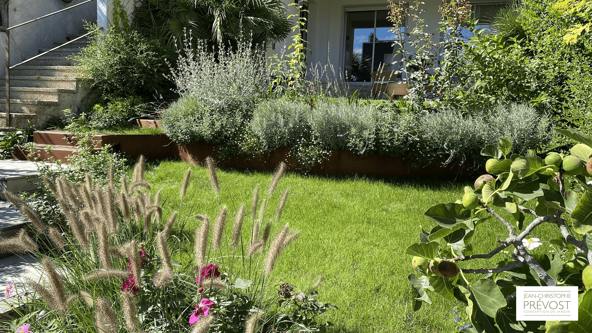 jardin dans les hauteur de Puteaux dans les Hauts-de-Seines